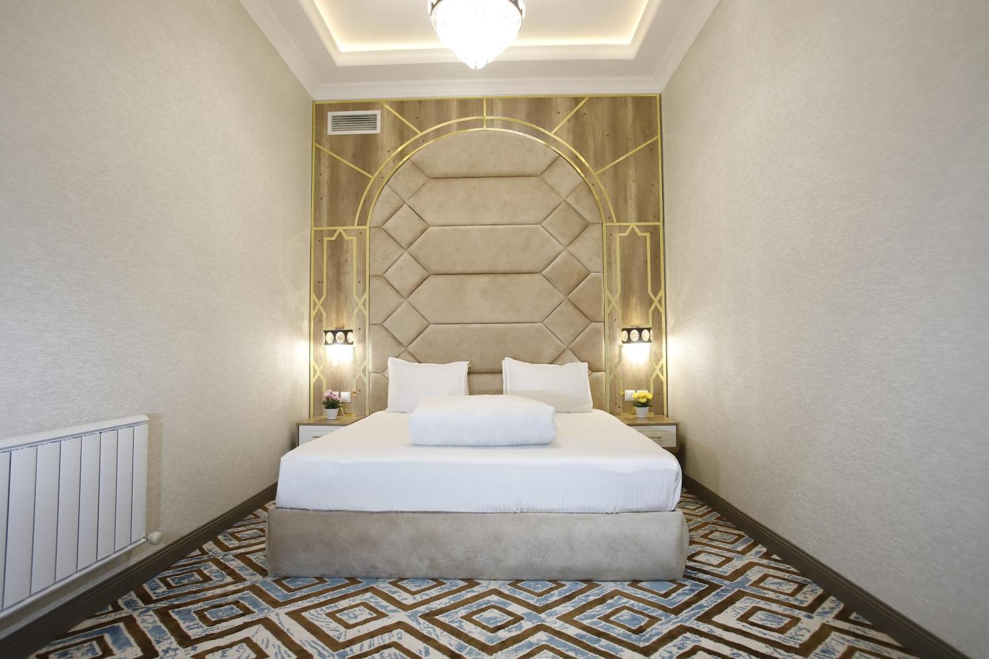 Khan Palace Turkistan Екстериор снимка